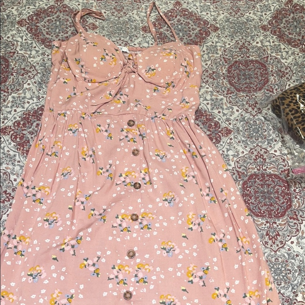 DRESS